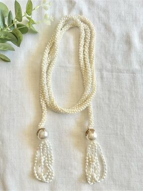 Vintage-style woven faux pearl sautoir necklace